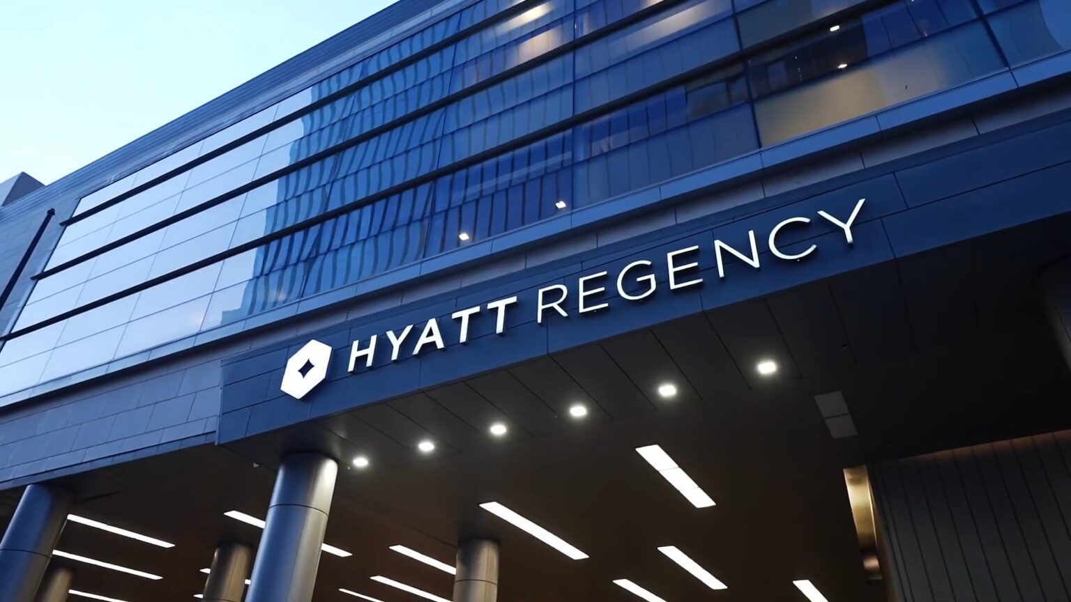 Top 9 Denver Airport Hotels With Shuttle In 2024   Hyatt Regency Denver At Colorado Convention Center 1536x864 